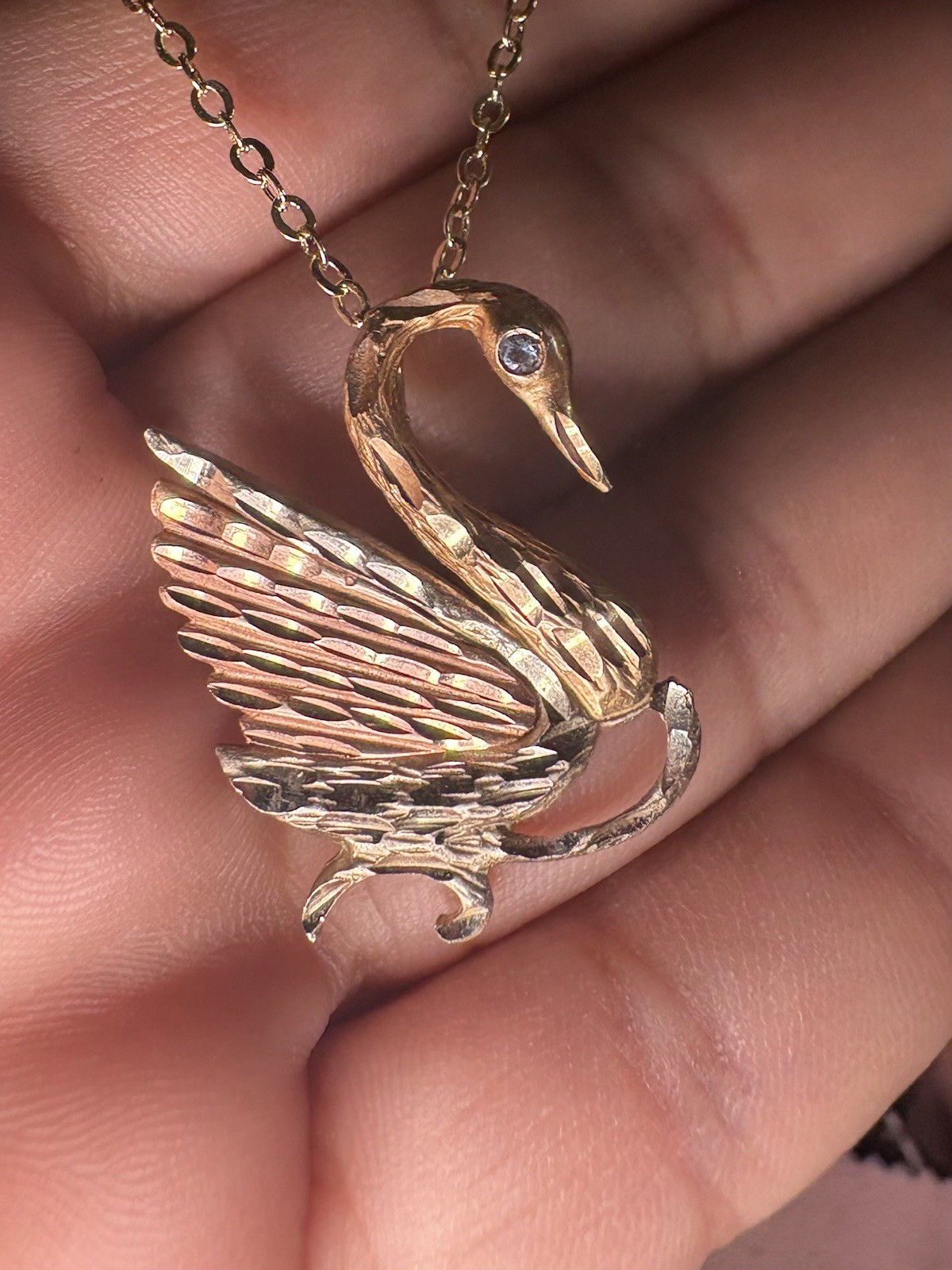 14k tricolor gold pendant Swan Diamond Cut Beautiful Aquamarine Eye Stone 3.52G