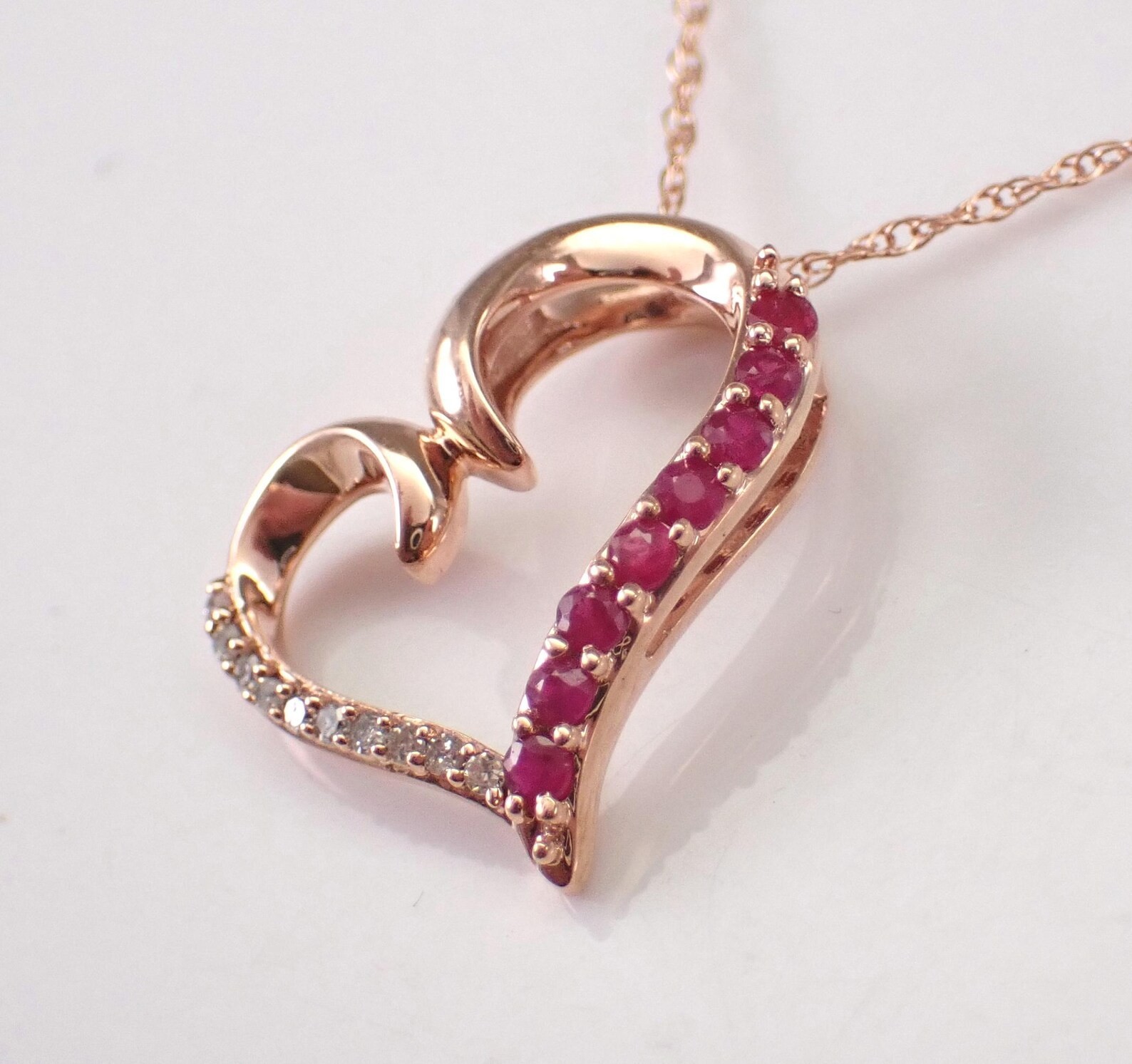 1.40 Ct Round Cut Ruby Moissanite Heart Shape Love Necklace 14K Rose Gold Plated
