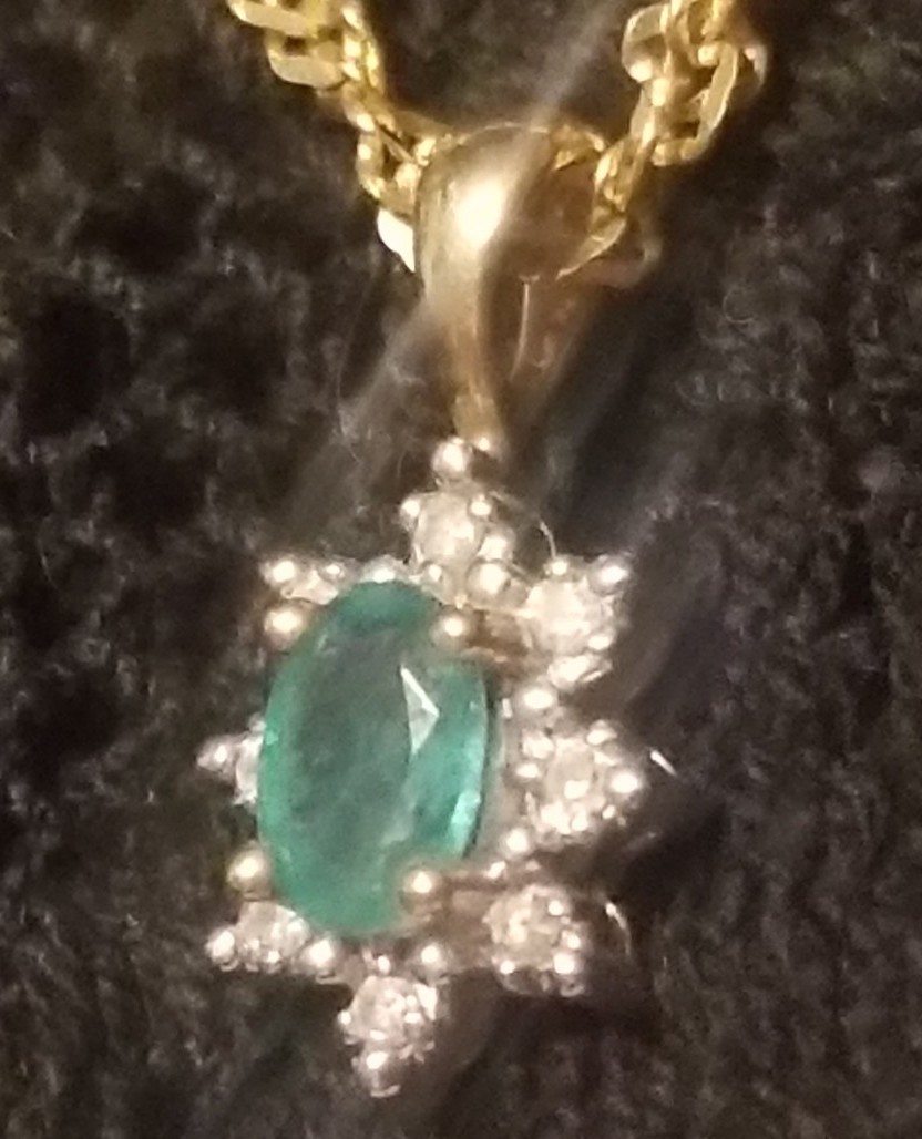 14k Gold Necklace & 10k Gold Emerald Pendant. 3 grams 20″ Yellow Gold Necklace