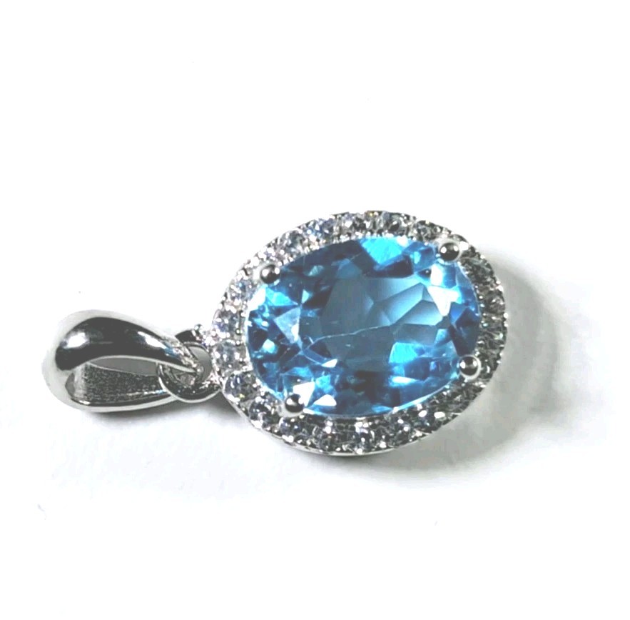 925 Sterling Silver NATURAL Blue Topaz Pendant Necklace PEN66