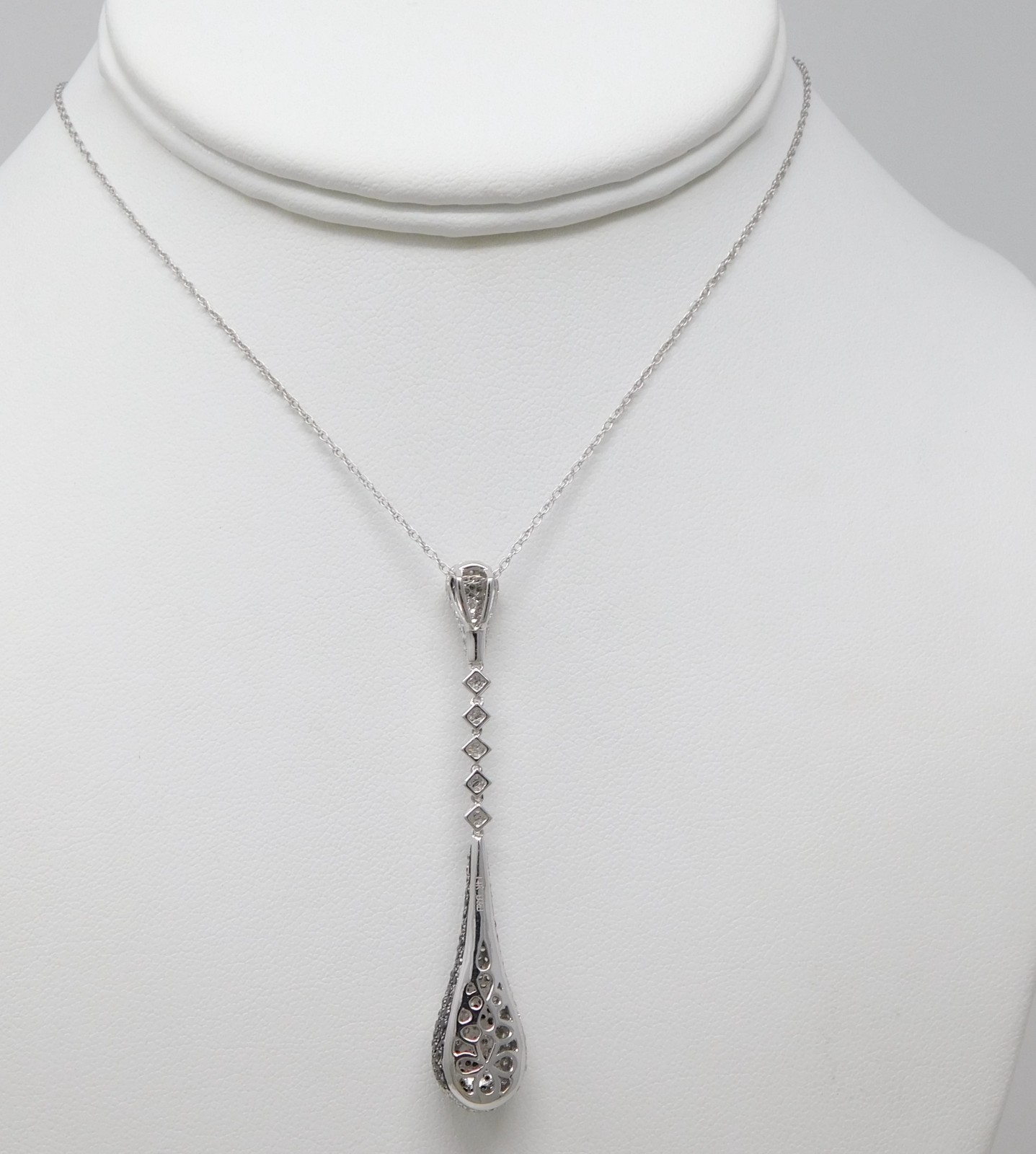 13-14 kt White Gold Black & White Diamond Drop Dangle Necklace 16″ B9433