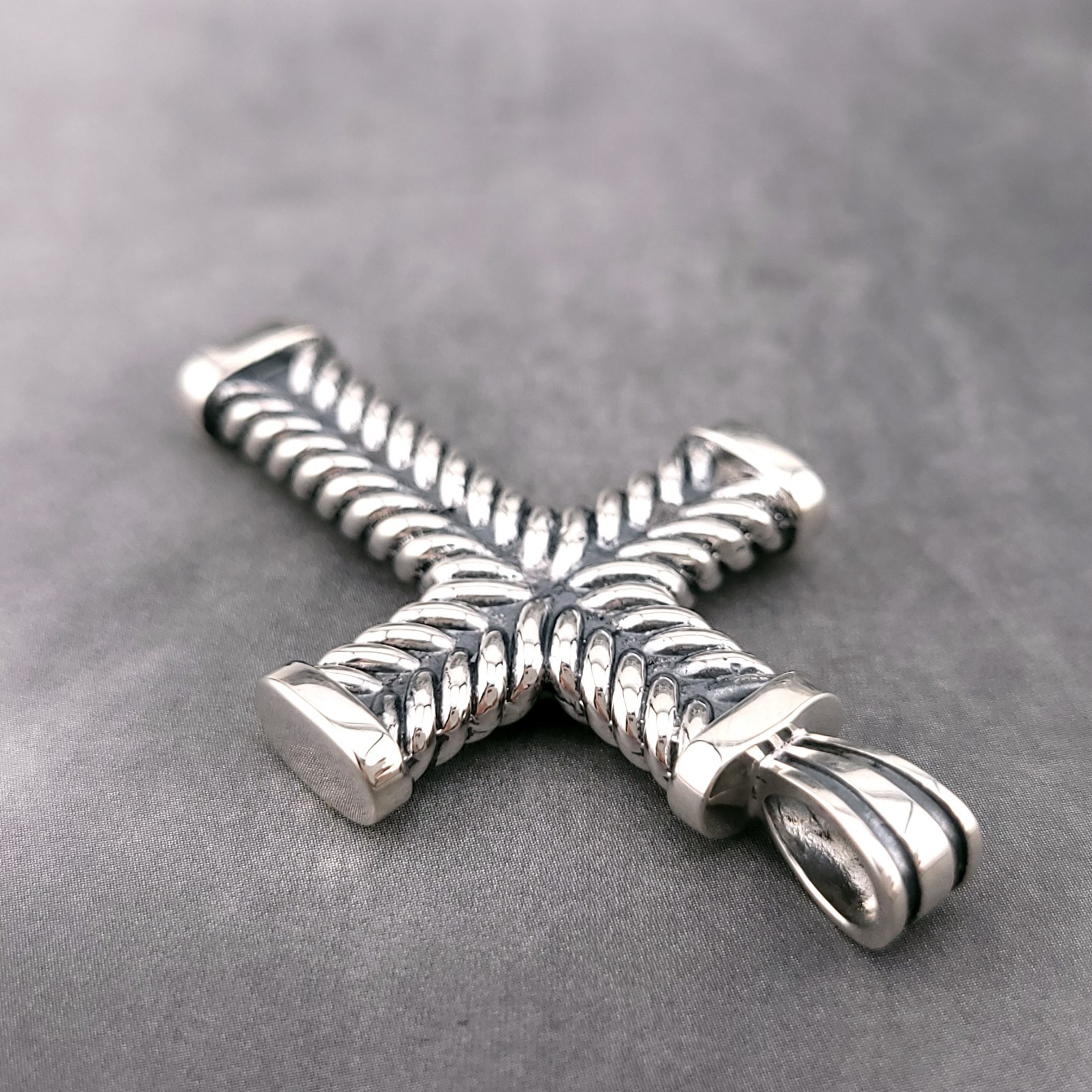 David Yurman Sterling Silver 1.75in Chevron Cable Cross Crucifix Amulet Pendant