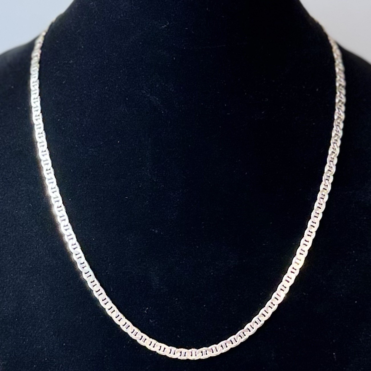 Sterling Silver 22.50” Mariner Link Chain-Necklace 4mm/ 21 Grams/Made In Italy!