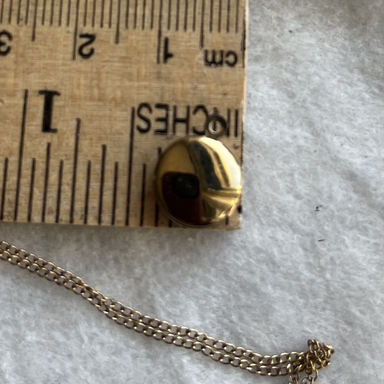 14k Gold Filled Round Locket and 18in Chain Spring Ring Adult or Child