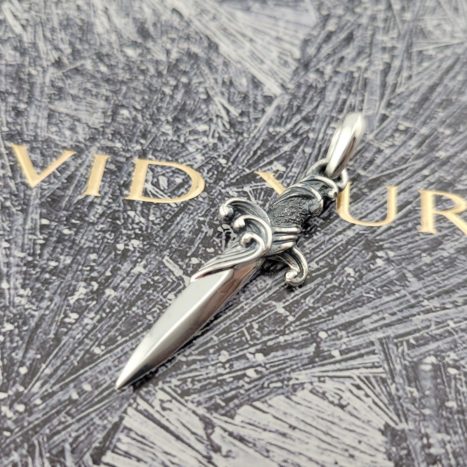 David Yurman 925 Sterling Silver Small 2″ Inch Waves Dagger Amulet Pendant