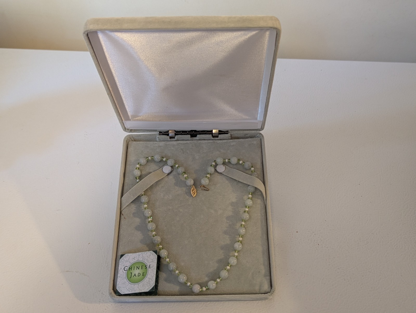 2008 QVC Chinese Jade W/Fresh Water Pearls 14k Clasp 18 Inches In Original Box