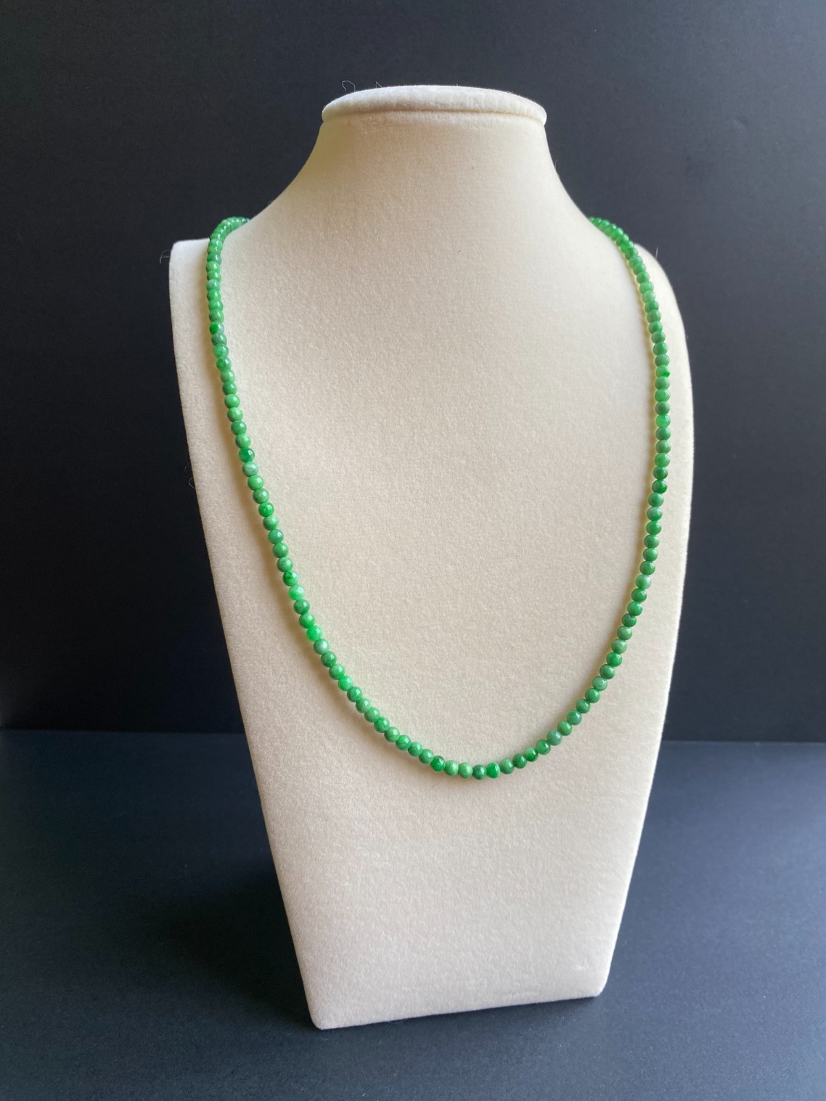 GIA Cert Type A Vibrant Green Jadeite Bead Necklace 3.8mm 24.5″ Fine Icy Supreme