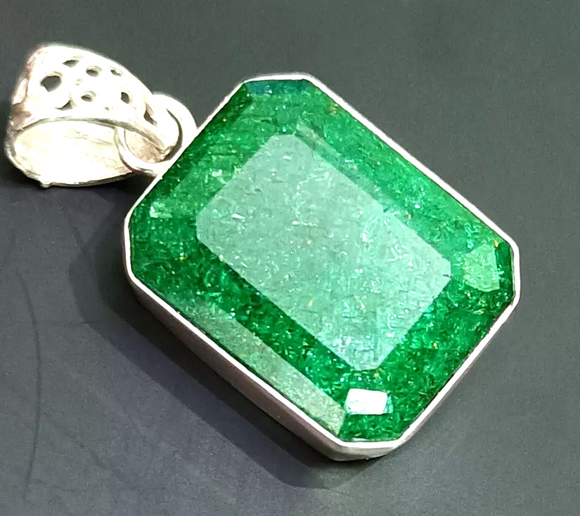 Natural Certified 75 Ct Green Emerald Loose Gemstone 925 Solid Silver Pendant