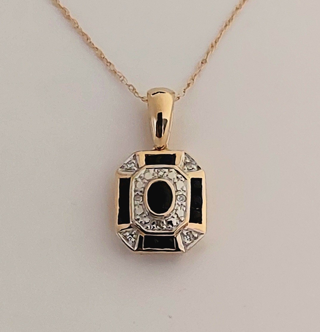 14 Karat Yellow Gold Natural Blue Sapphire & Diamond Pendant with Chain