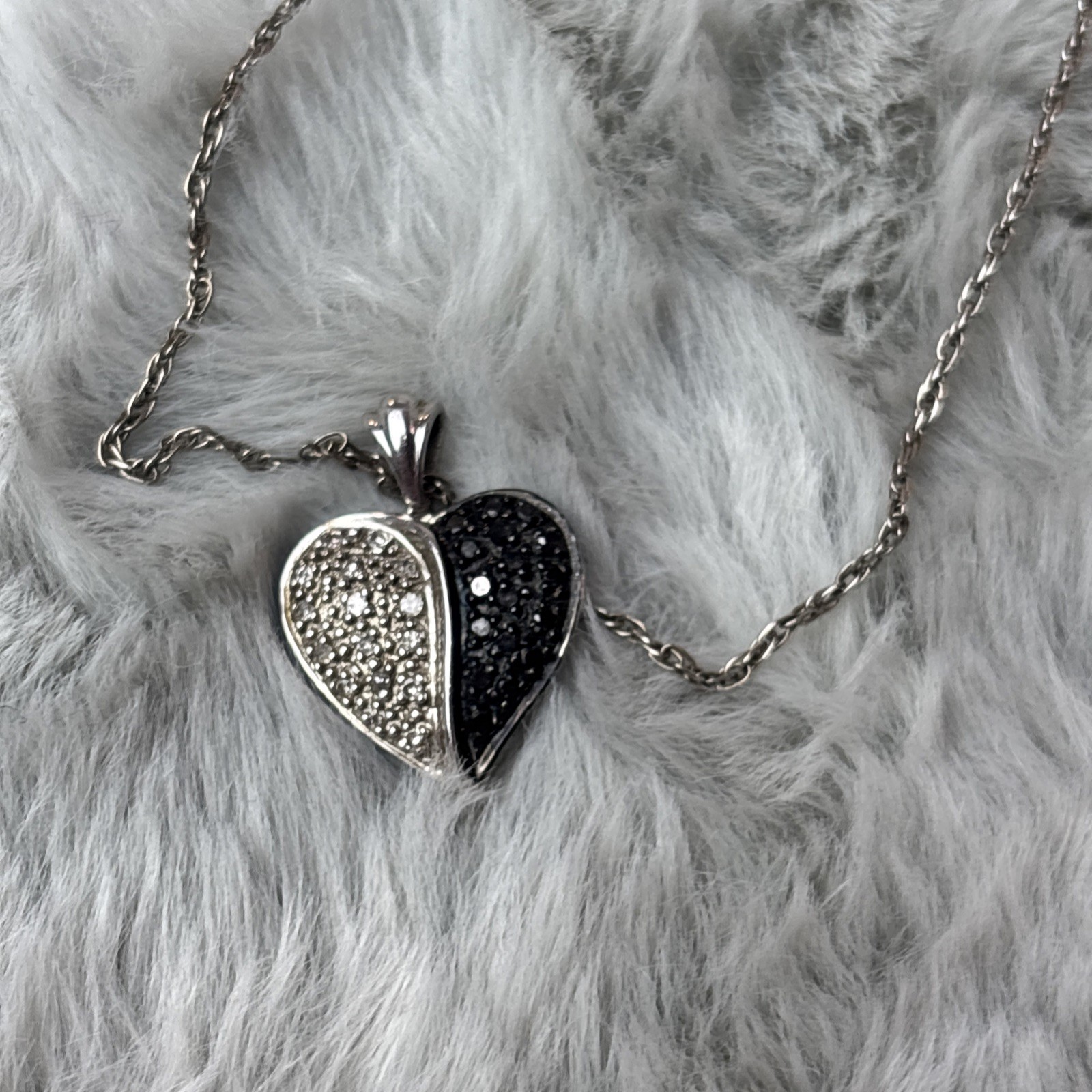 925 Sterling Silver Lab Created White Black Diamond Heart Pendant Necklace