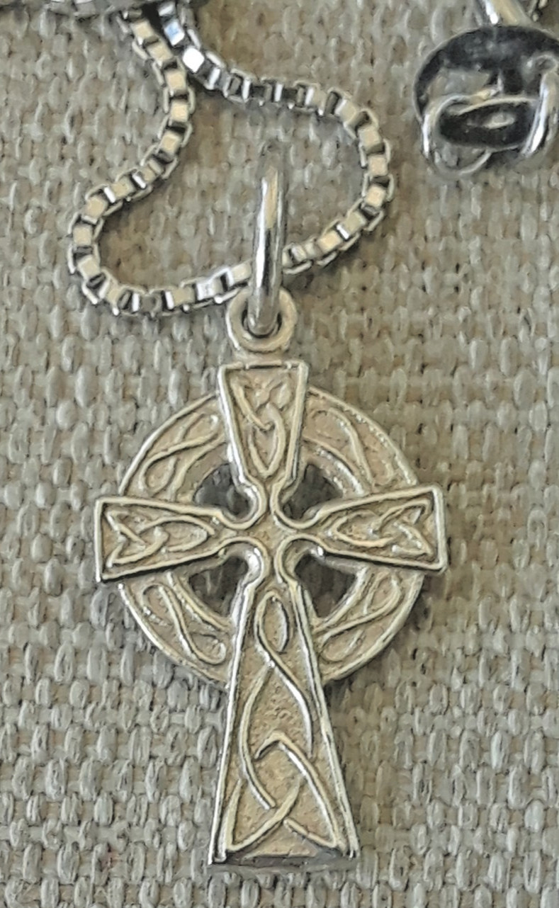 VTG .925 Sterling Silver Irish Celtic Ornate Cross Pendant Necklace 18″ Chain