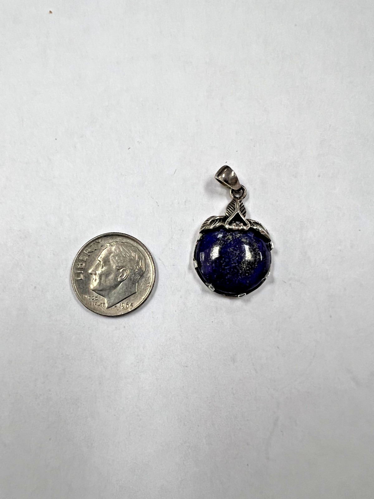 Unknown Designer Sterling Silver Drop Pendant with Royal Blue Stone [085DuW]