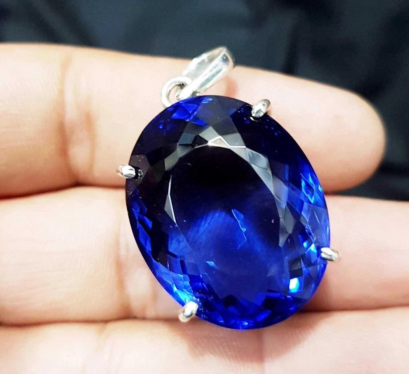 Certified 35 CT Natural Blue Sapphire Oval Cut Gemstone 925 Solid Silver Pendant