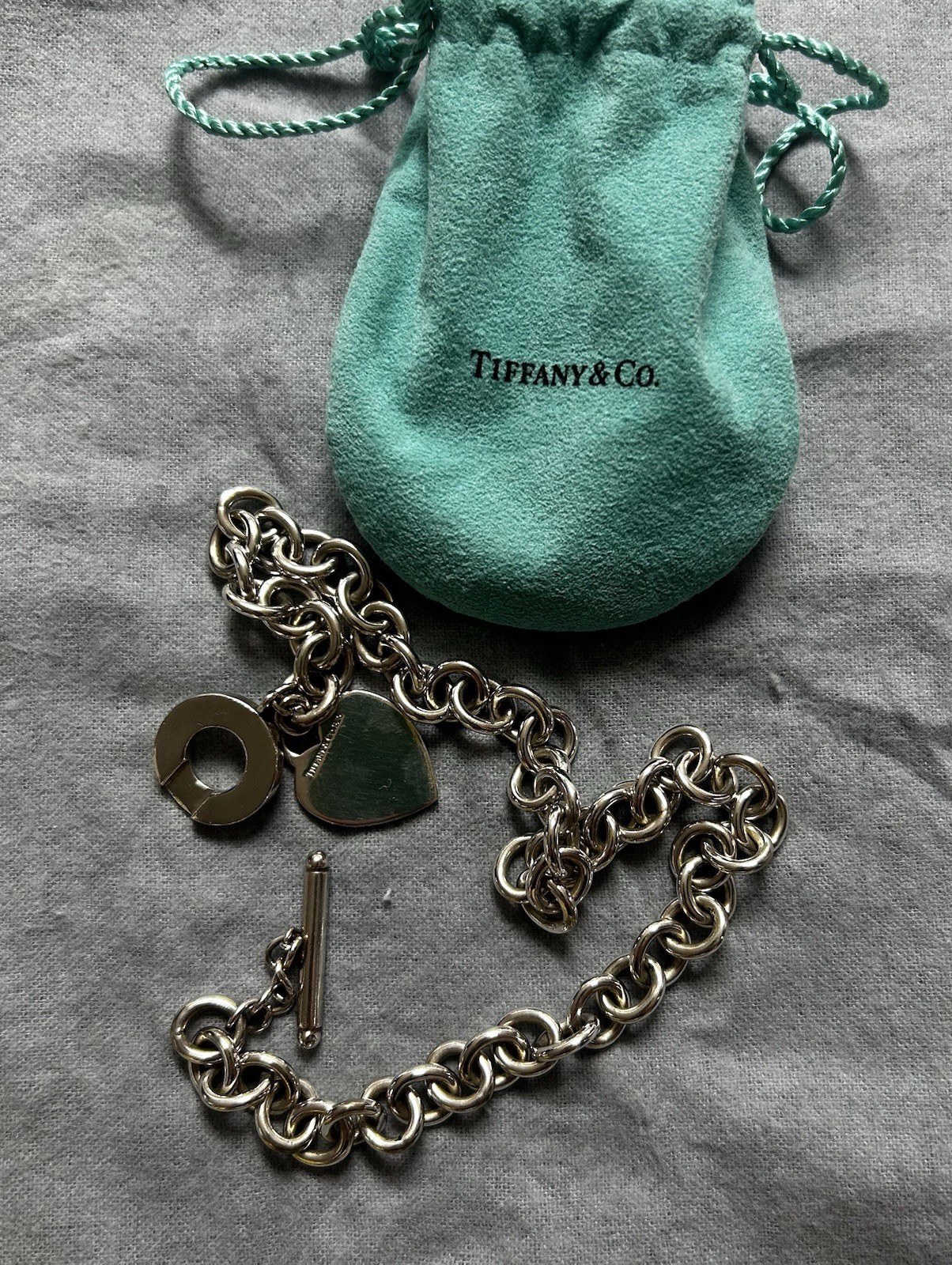 Tiffany & Co Sterling Silver 925 Heart Tag 16″ Toggle Necklace & Pouch