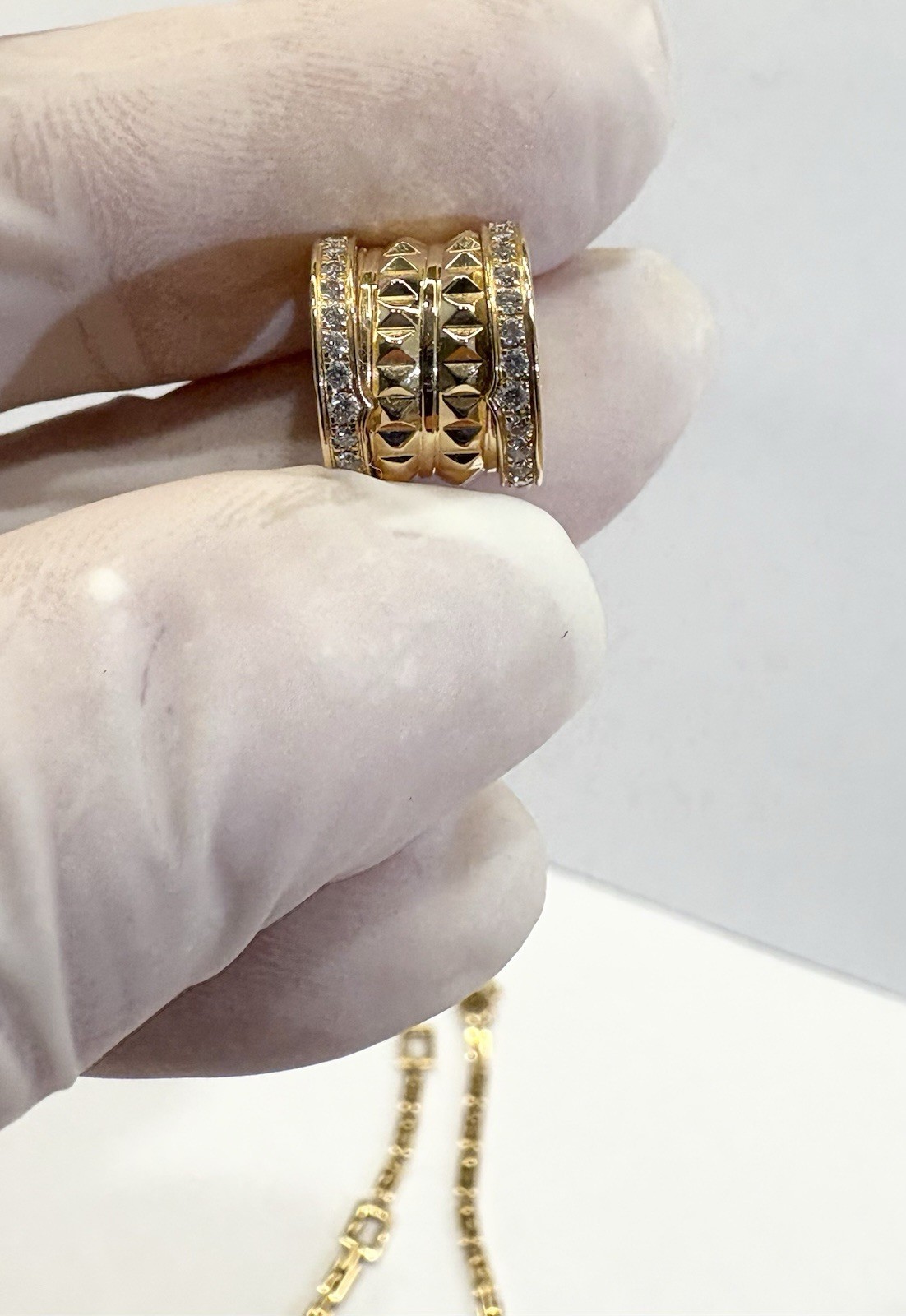 bvlgari B.zero1 Gold Necklace thick chain model