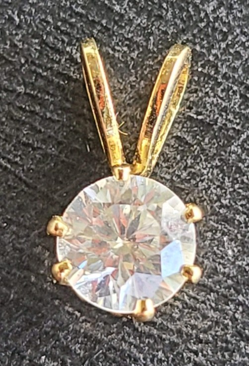 Gold Tone Solitaire Pendant Unknown marking on back