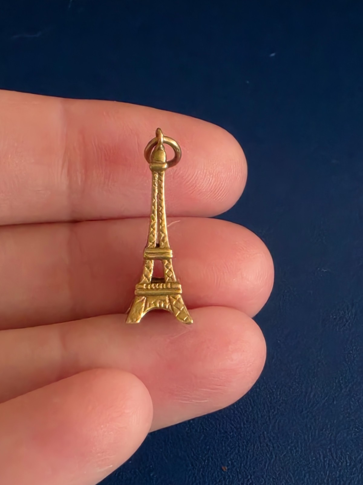 14K Yellow Gold Eiffel Tower Charm/Pendant 0.8g