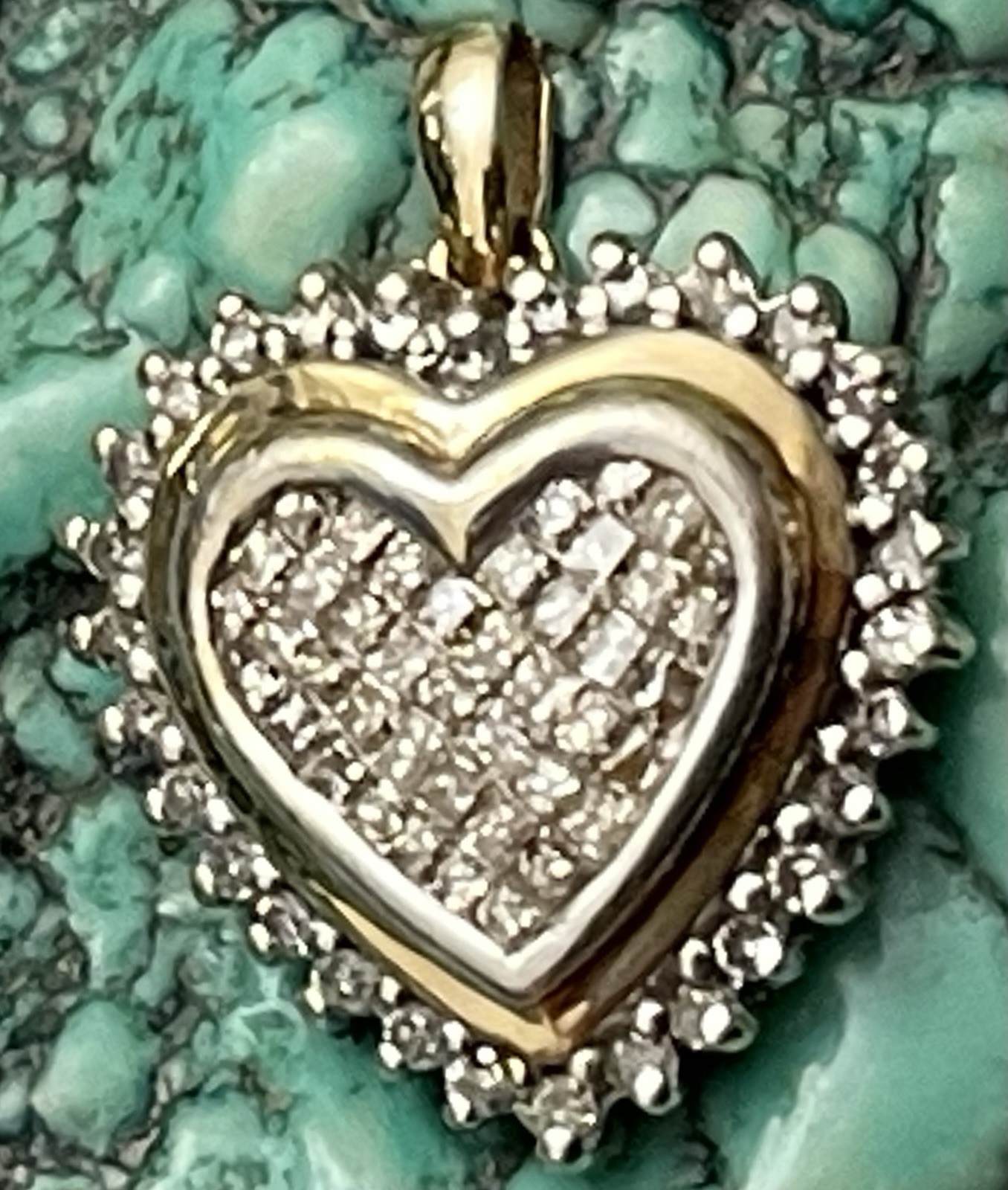 2 Grams 10k Solid White & Yellow Gold Natural Diamond Heart Pendant Pave Cluster