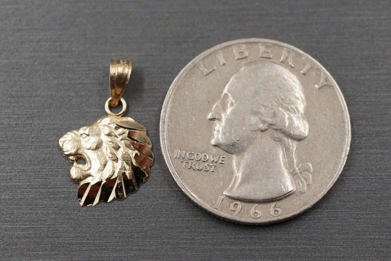 14K Solid Yellow Gold 0.75″ Tiny Diamond Cut Lion Head Charm Pendant.