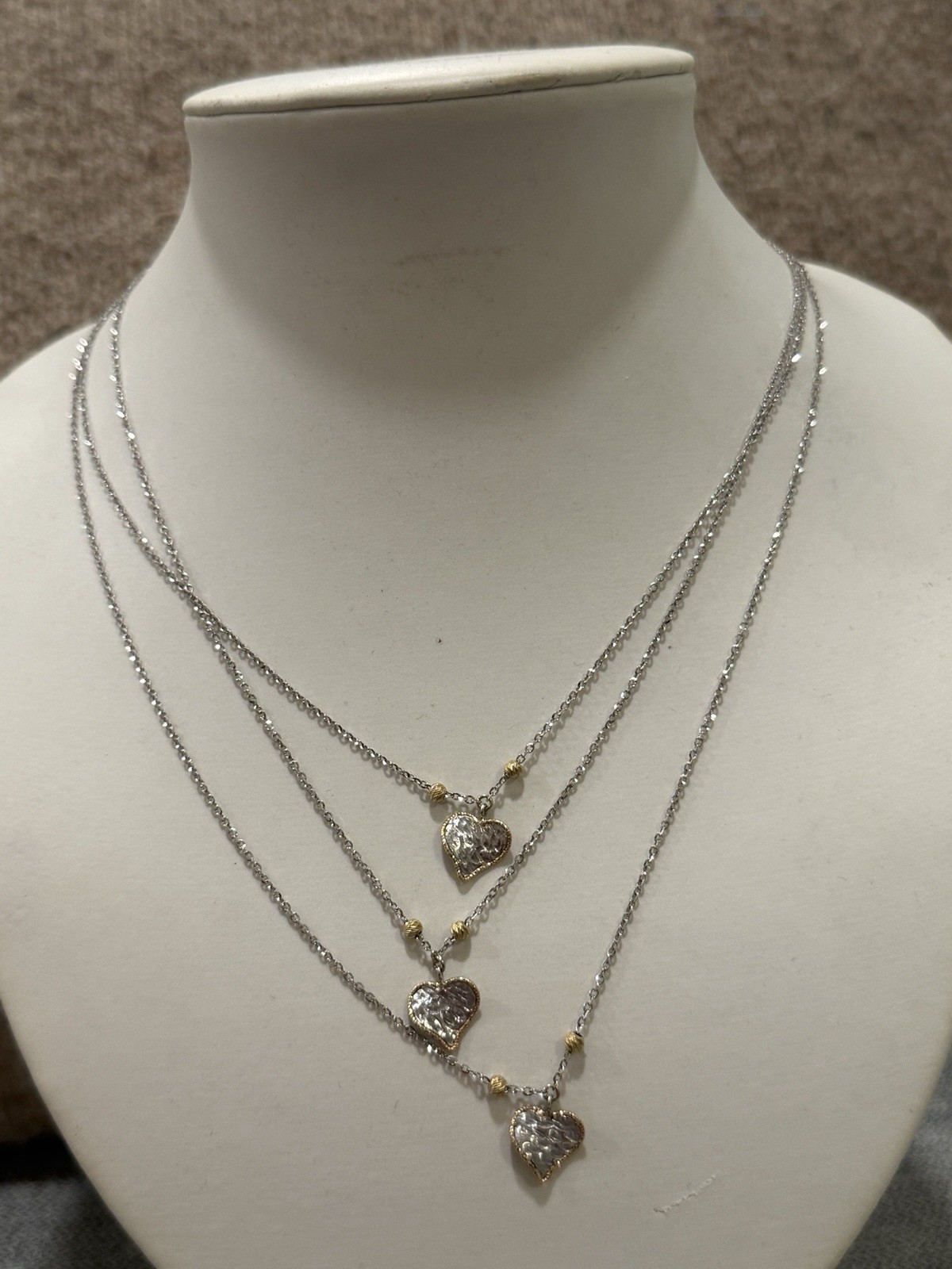 Gorgeous 18k Solid Gold Women Three Hearts Necklace 9.6 Grams