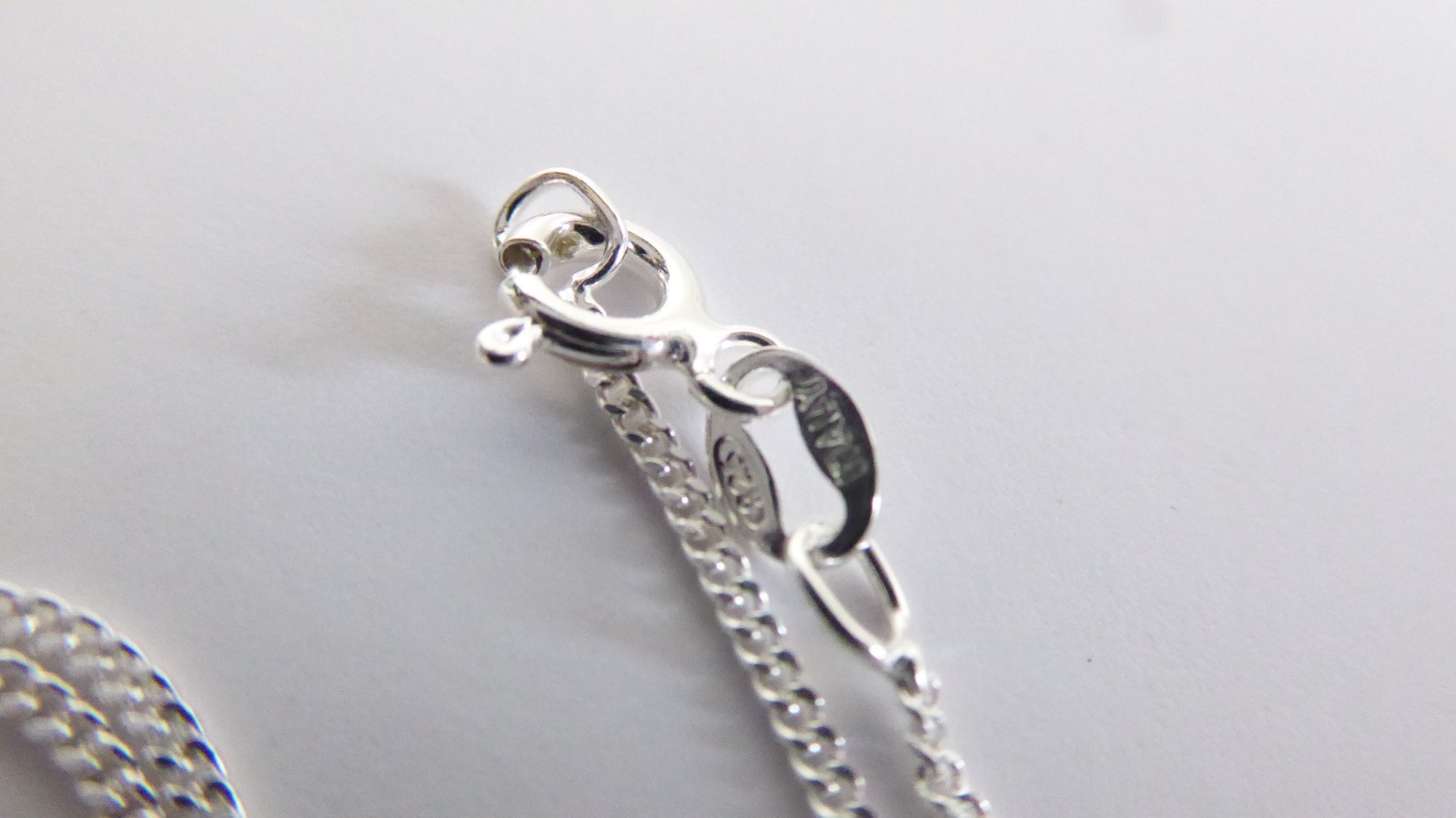 NEW Soaring Sparrow Bird Necklace Solid 925 Sterling Silver Pendant Bird 18″
