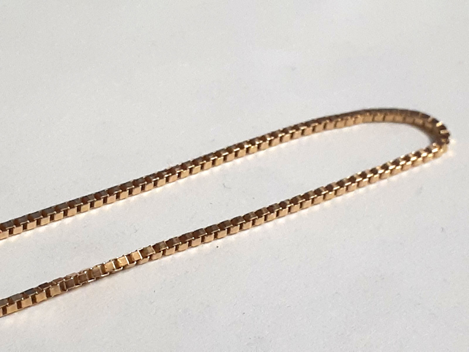 (RI4) 14k Yellow Gold Box Link Chain / Necklace (3.4 Grams) Size 18″