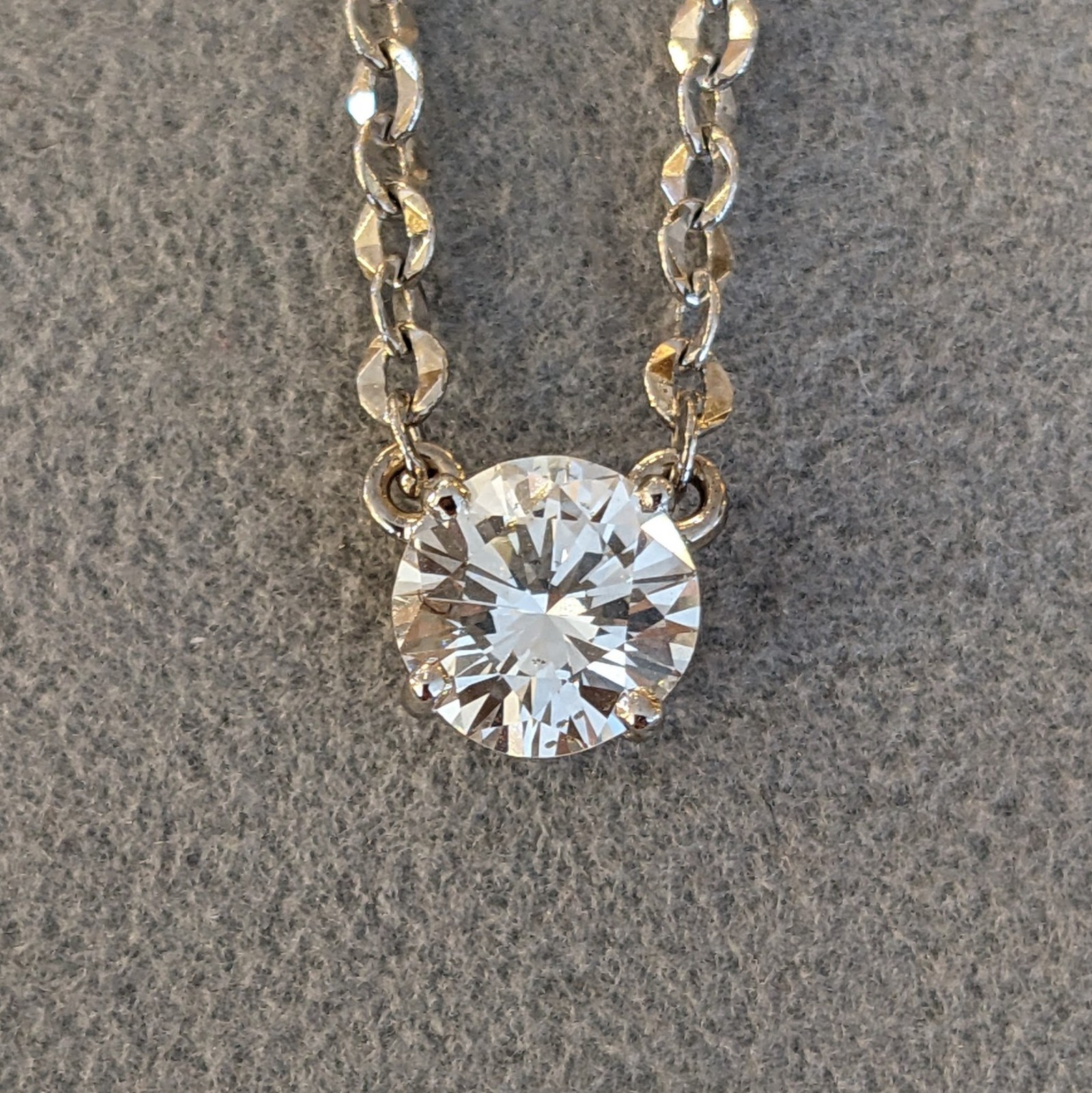 GIA 1.06ct F-VS2 Diamond Pendant Necklace in 14k & 18k White Gold – HM2754AS