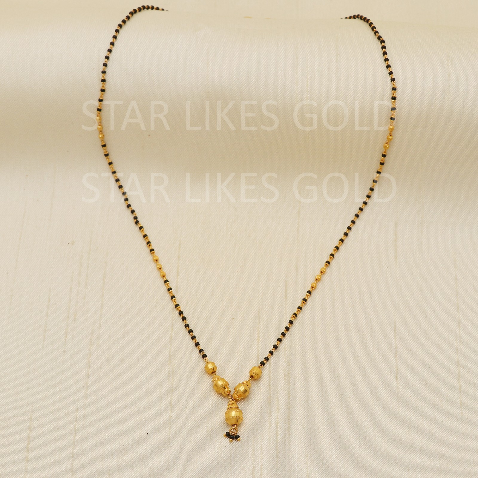 22k Gold Short Mangalsutra Chain No Pendant 17.5 Inches 6.13g Black Beads Women
