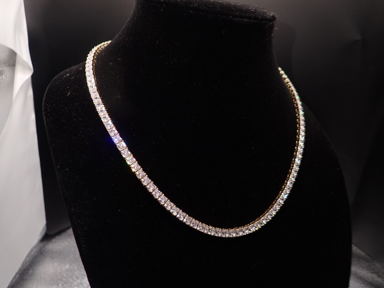 Radiance by Absolute 20″ 4mm Princess Magnetic Clasp Tennis Necklace