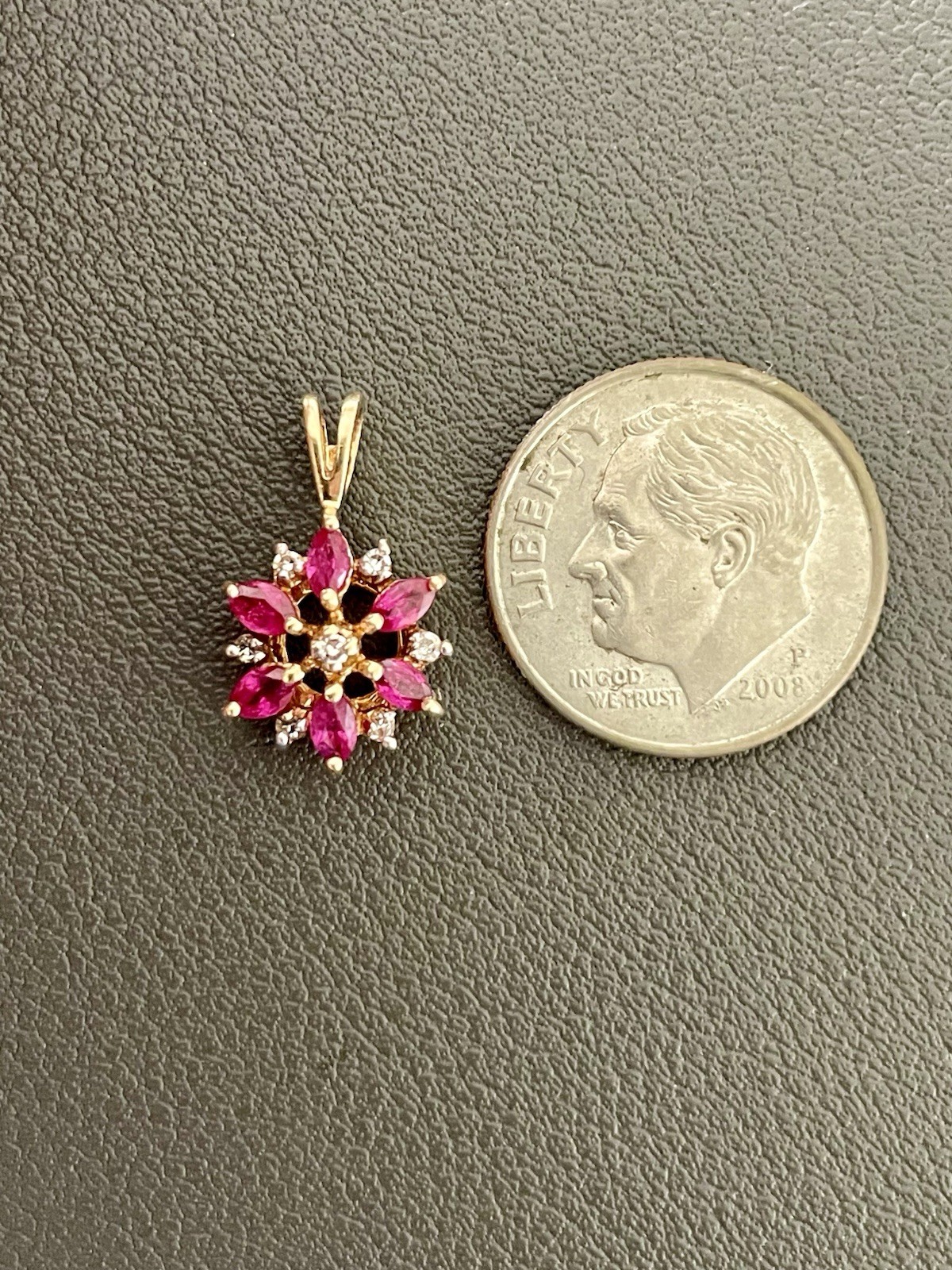 14KT Yellow Gold 0.30CTW Ruby & 0.07CTW Diamond Pendant (L65)