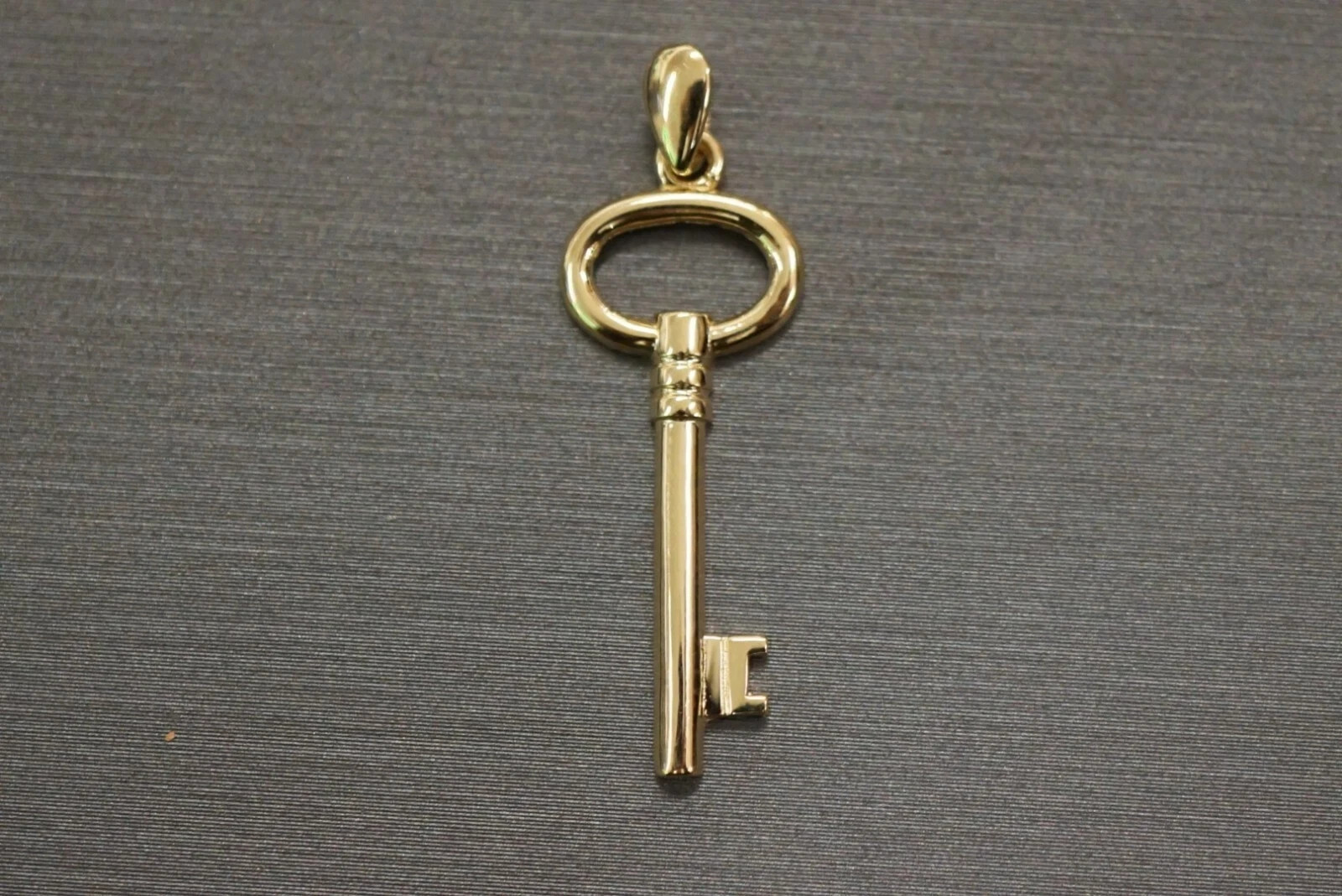 Small Tiny Real 14K Yellow Gold Key Pendant Charm Men Women Girls Boys
