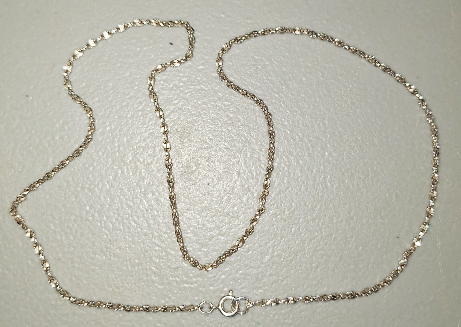 Sterling Silver Diamond-Cut Twisted Rope Chain, (17.5 inch), (4.25 Grams)