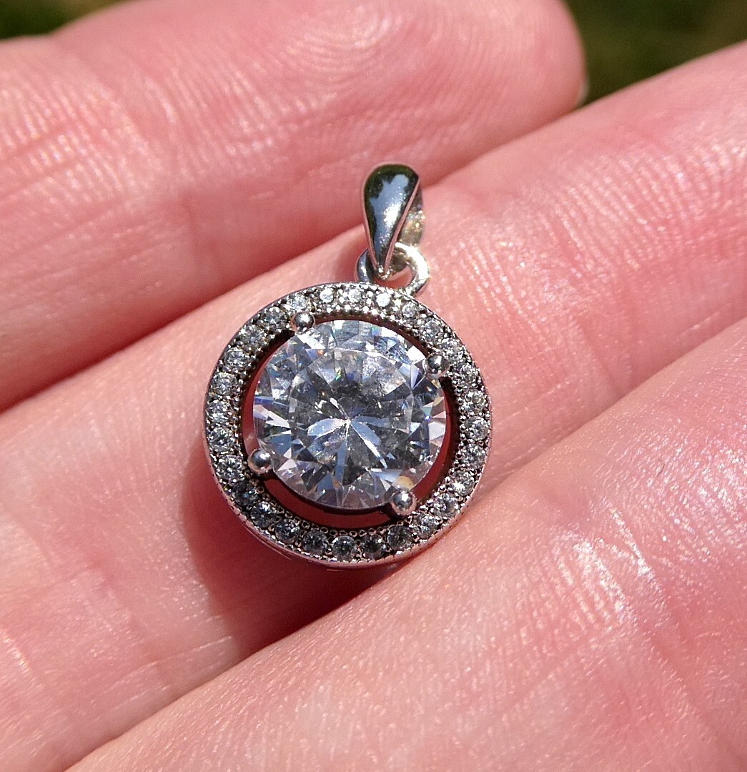 IBB Sterling Silver White CZ Cubic Zirconia Halo Pendant 925 2.2g 3/8In Diameter