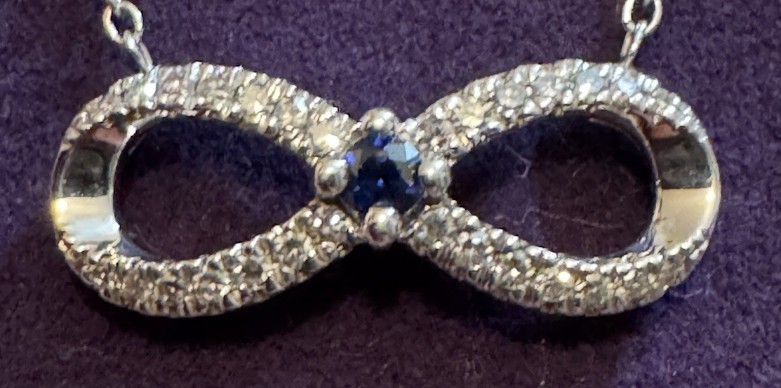 Vera Wang Infinity Pendant Necklace Sapphire And Diamonds.