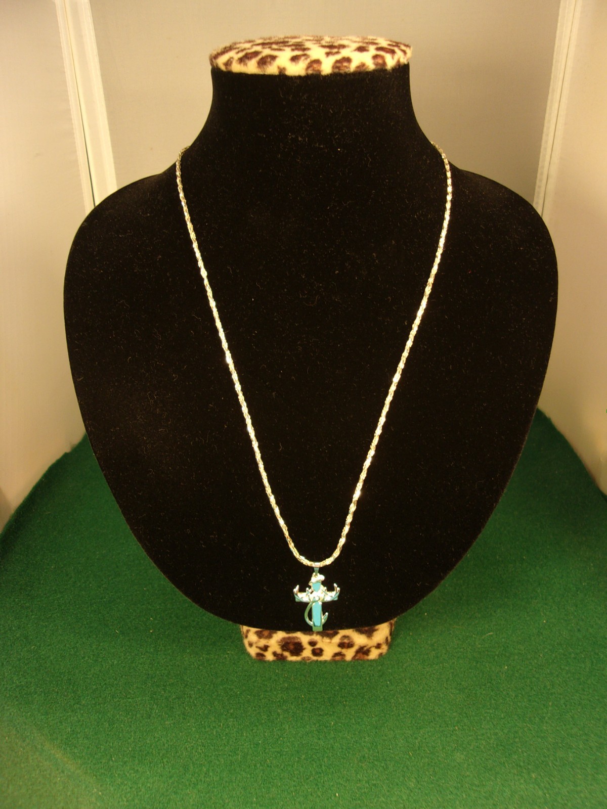 FASCINATING MEN’S or LADY’S STERLING SILVER CROSS & NECKLACE: HOOK + ELK? HORNS