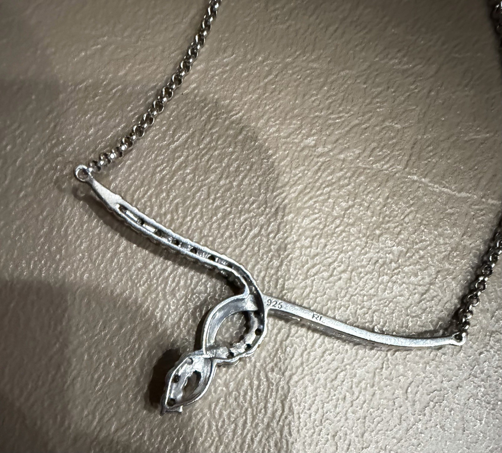 RL The Richline Group Sterling Silver 8 Small Diamonds Journey 18″ 925 Necklace