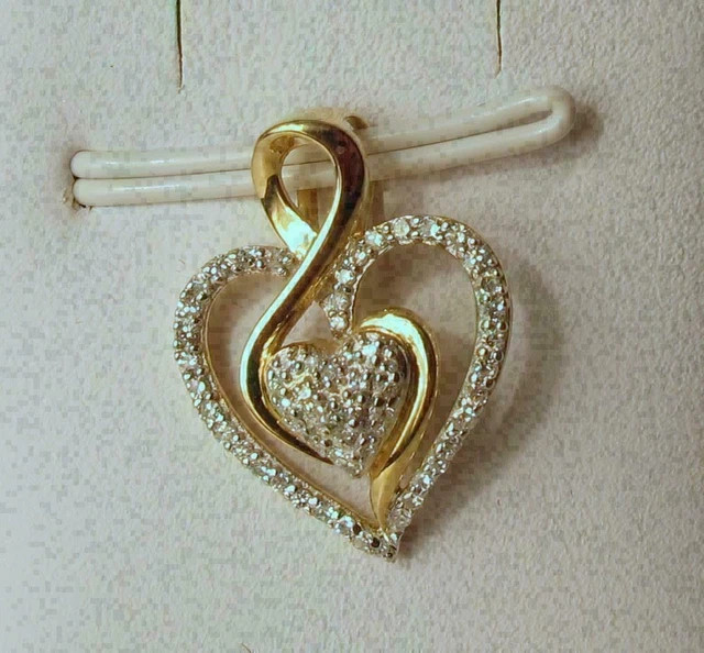 1.00Ct Round Cut Moissanite Heart Women’s Pendant 14K Yellow Gold Plated