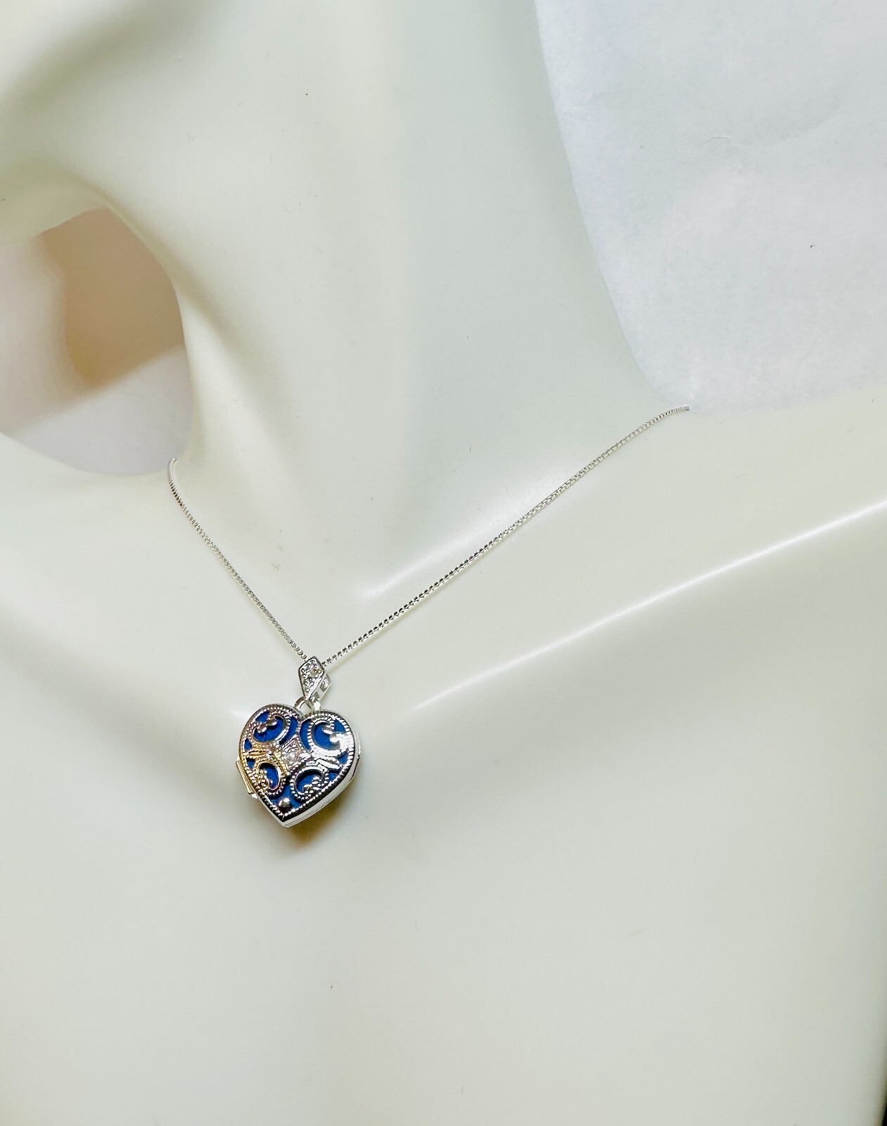 Ster Silver Rhodium-plated Genuine Diamond 15mm Filigree Heart Locket w/Chain