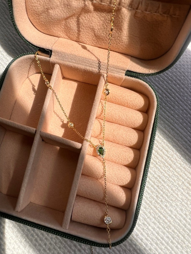2Ctw Pear Cut Lab Created Emerald Diamond Lariat Necklace 14K Yellow Gold Plated