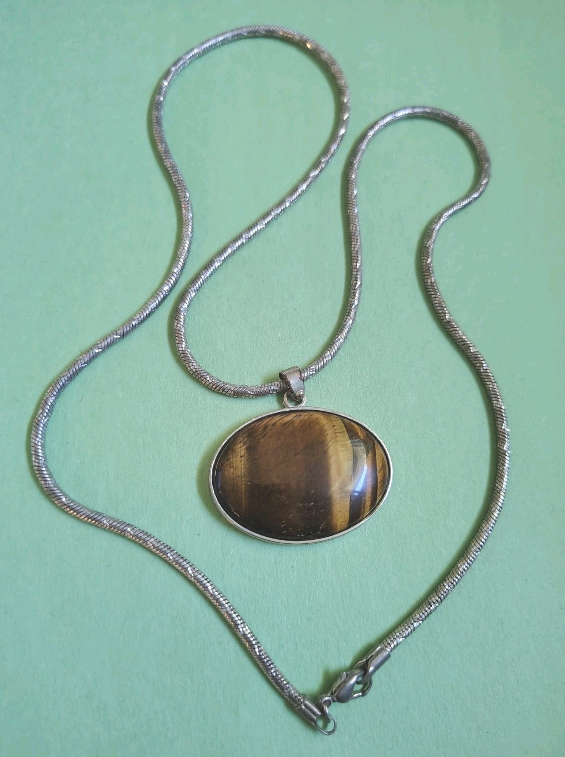 TIGER’S EYE Gemstone Pendant & Necklace In Silver Tone