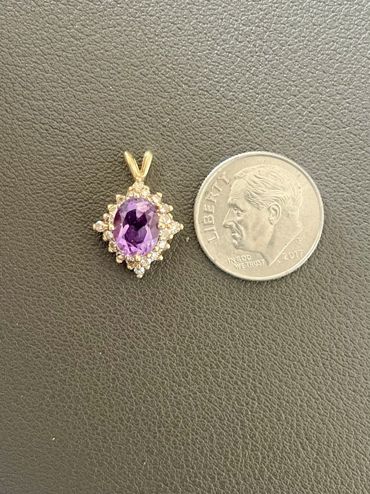 14KT Yellow Gold 1.20CT Amethyst 0.20CTW diamond pendant (E69)
