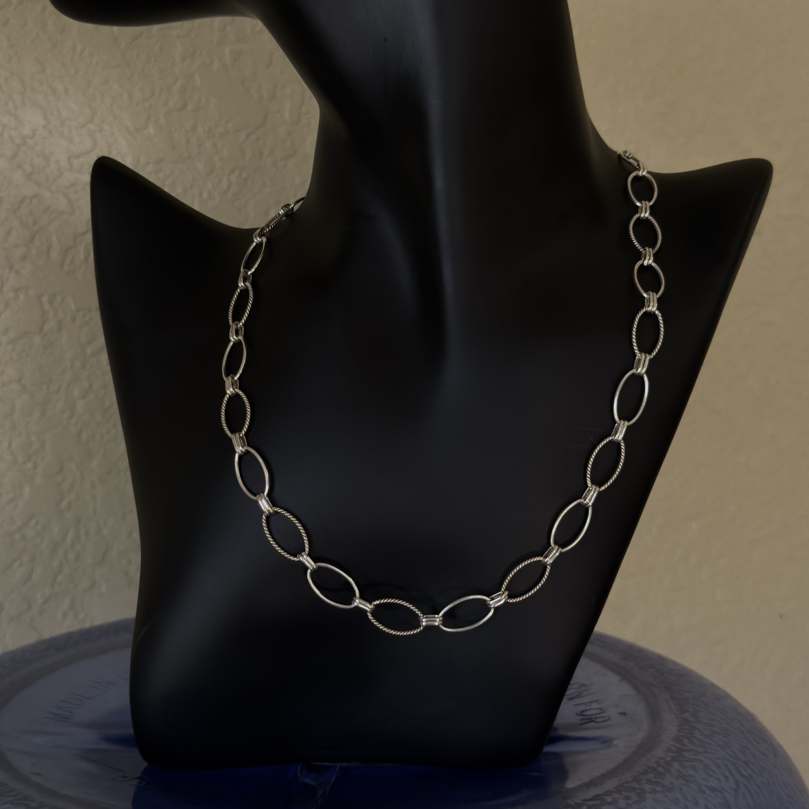 Vintage Sterling Silver 925 Oval Link Chain Necklace Textured Toggle Clasp