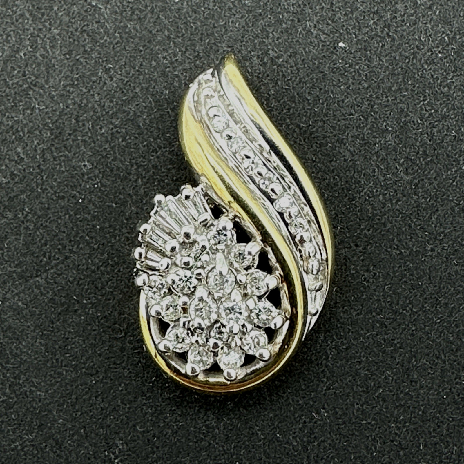 10K diamond cluster pendant – yellow & white gold slide classic elegant 2.6g