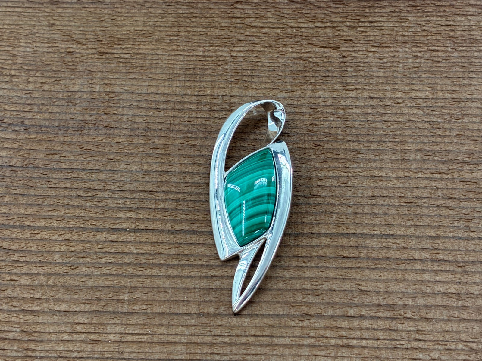 Jay King DTR Green Malachite Freeform Pendant Asymmetrical Enhancer Sterling 925