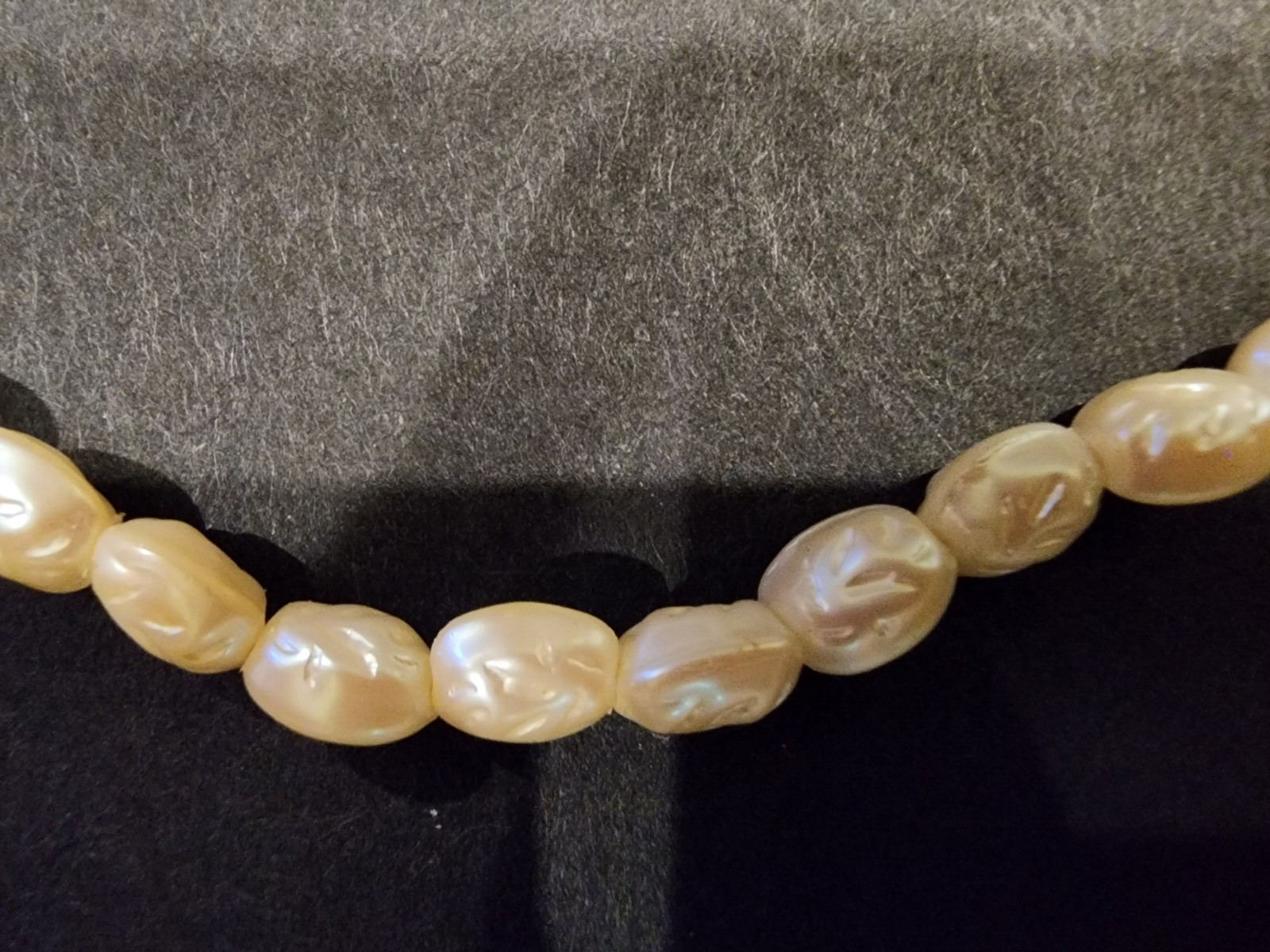 Freshwater Rice Pearl Necklace Cream Baroque Pearls 15 in Gold Tone Clasp