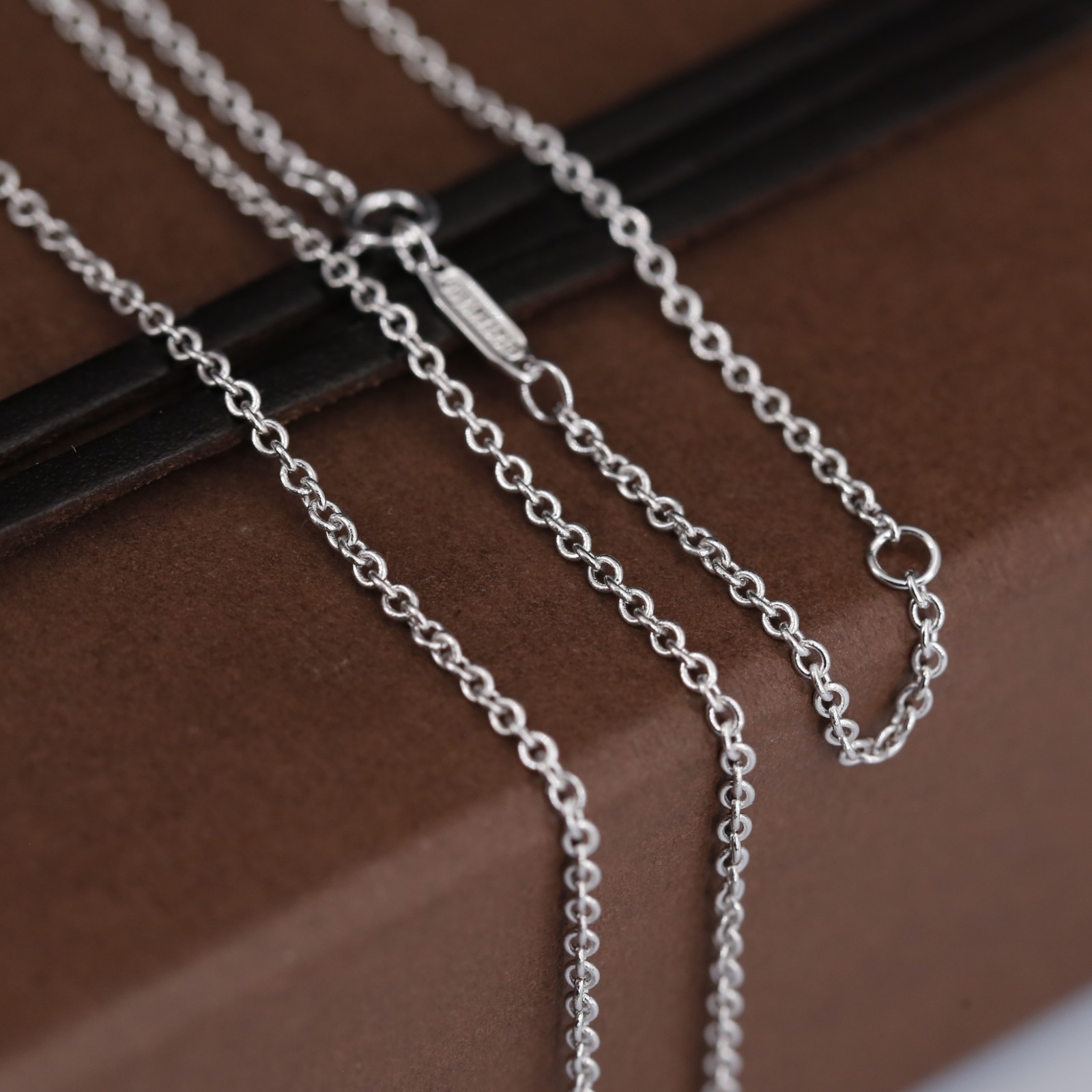 Genuine 18CT Solid White Gold Belcher Chain 60cm/65cm