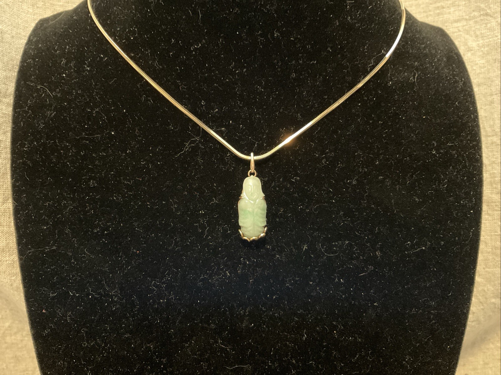 Estate 18k YG Icy Translucent Green Jadeite Jade Buddha Pendant 2.69 Gr
