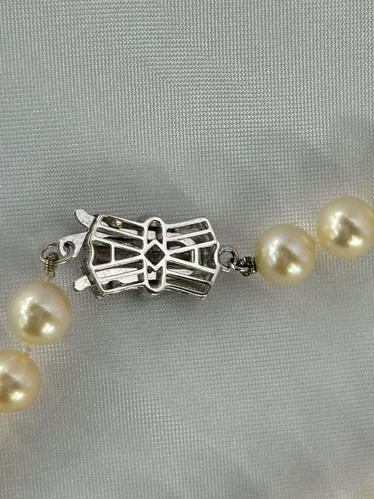 VINTAGE AKOYA CULTURED PEARL STRAND NECKLACE 18″ SOLID 14K WHITE GOLD 585 CLASP
