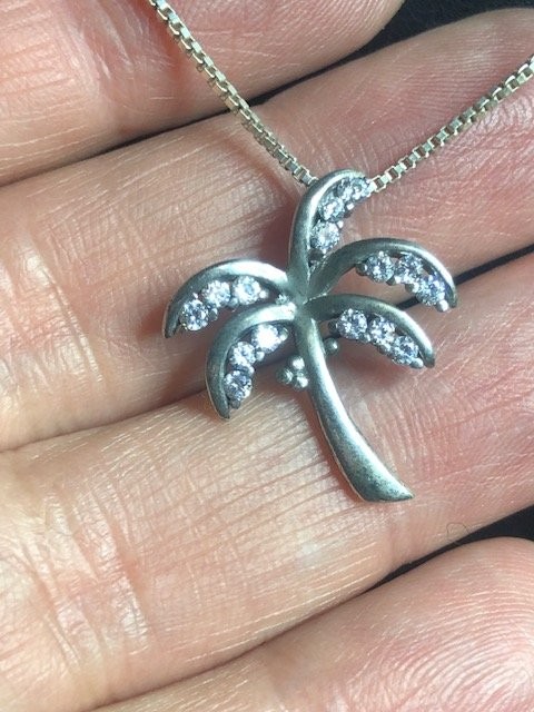 9566 Sterling Silver 925 CZ Palm Tree Pendant 16″Necklace 4grams