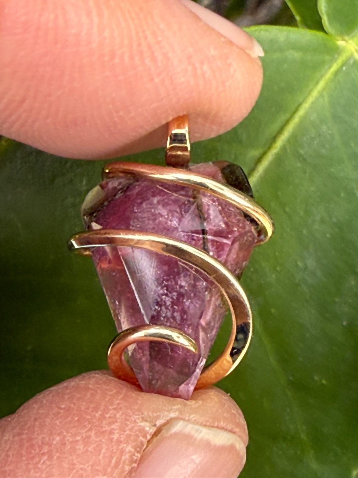 11.47ct Tourmaline Brazil Bi-Color Facet Forge 14K Yellow Gold Pendant Total Wt